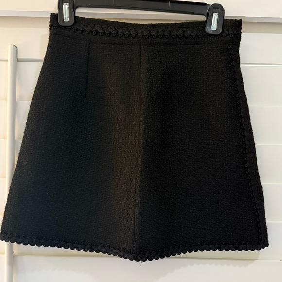 Zara Dresses & Skirts - Zara Black Textured A-Line Skirt